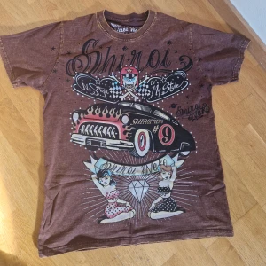 Shiroi neko - T-shirt i bra kvalite