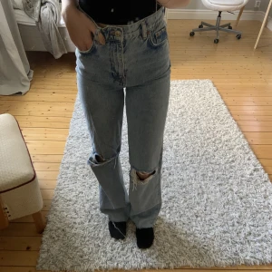 Zara jeans - Jeans från zara använda några gånger. Storlek 34