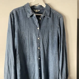 Jeans skjorta HM - Använd endast ett fåtal ggr