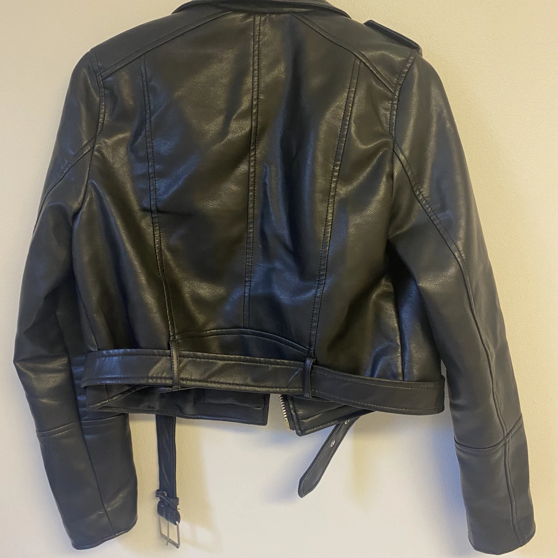 Skinnjacka från pull&bear - 90