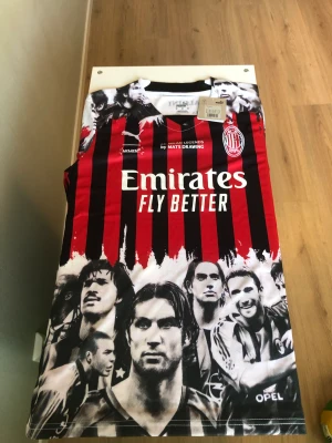 Milan Legends Jersey  - Helt ny legend Milan jersey från puma✨ Kom dm för mer bilder eller frågor👌 Pris ej hugget i sten 🪨 