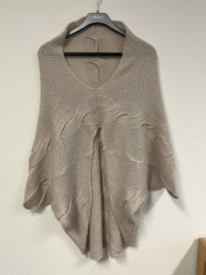 Stickad tröja/väst - Jätte gullig stickad top, mohair, polyamide, acrylico