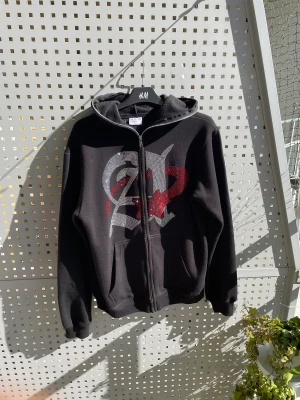 Aim for the moon  - 👋 Aim for the moon kofta köpt bara för några månader sedan men nu använder jag inte den använde den 2 gånger då den var lite för stor på mig👌 skick 9,5/10 snabbaffär discount av priset🤝