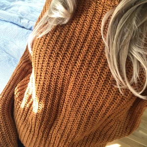 Söt stickad tröja  - Söt och varm tröja nu till hösten 🍁 Passar även mig som har storlek S ❣️