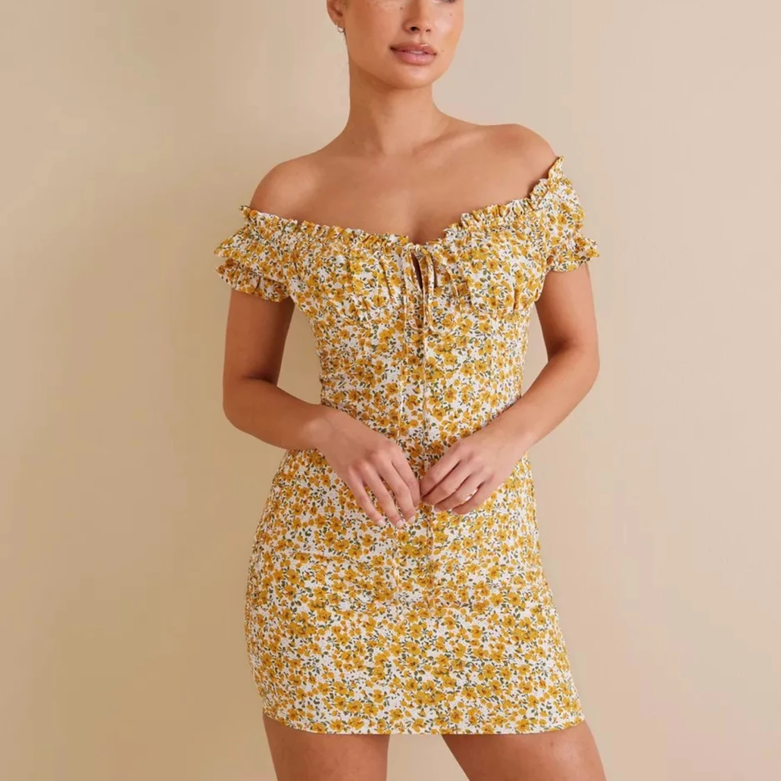 Gul Blommig Klänning - 91