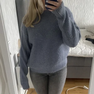 Stickad tröja  - Så skön stickad tröja perfekt nu inför hösten💗