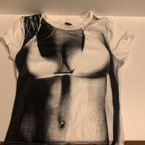 Snygg topp - En fin tröja bra skick