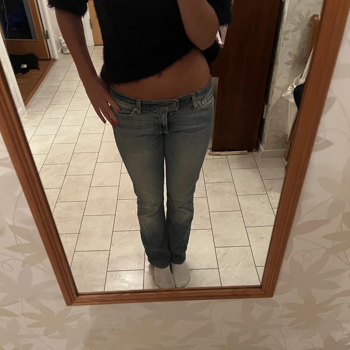 Lågmidjade utsvängda jeans  - 91