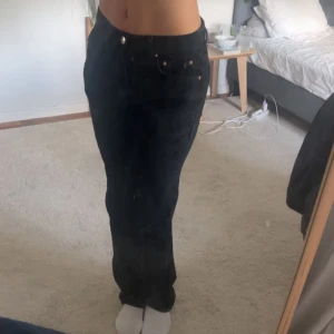 Jeans - Skitnsygga jeans från Gina som inte kommer till användning, nyskick!❤️