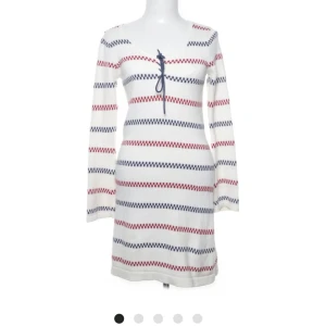 ”Pippi klänning” - Stickad från jumperfabriken! Bra kvalitet