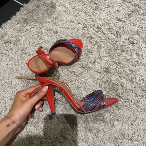 Klackar - Supersnygga klackar😍passar mig som vanligtvis har 36/37