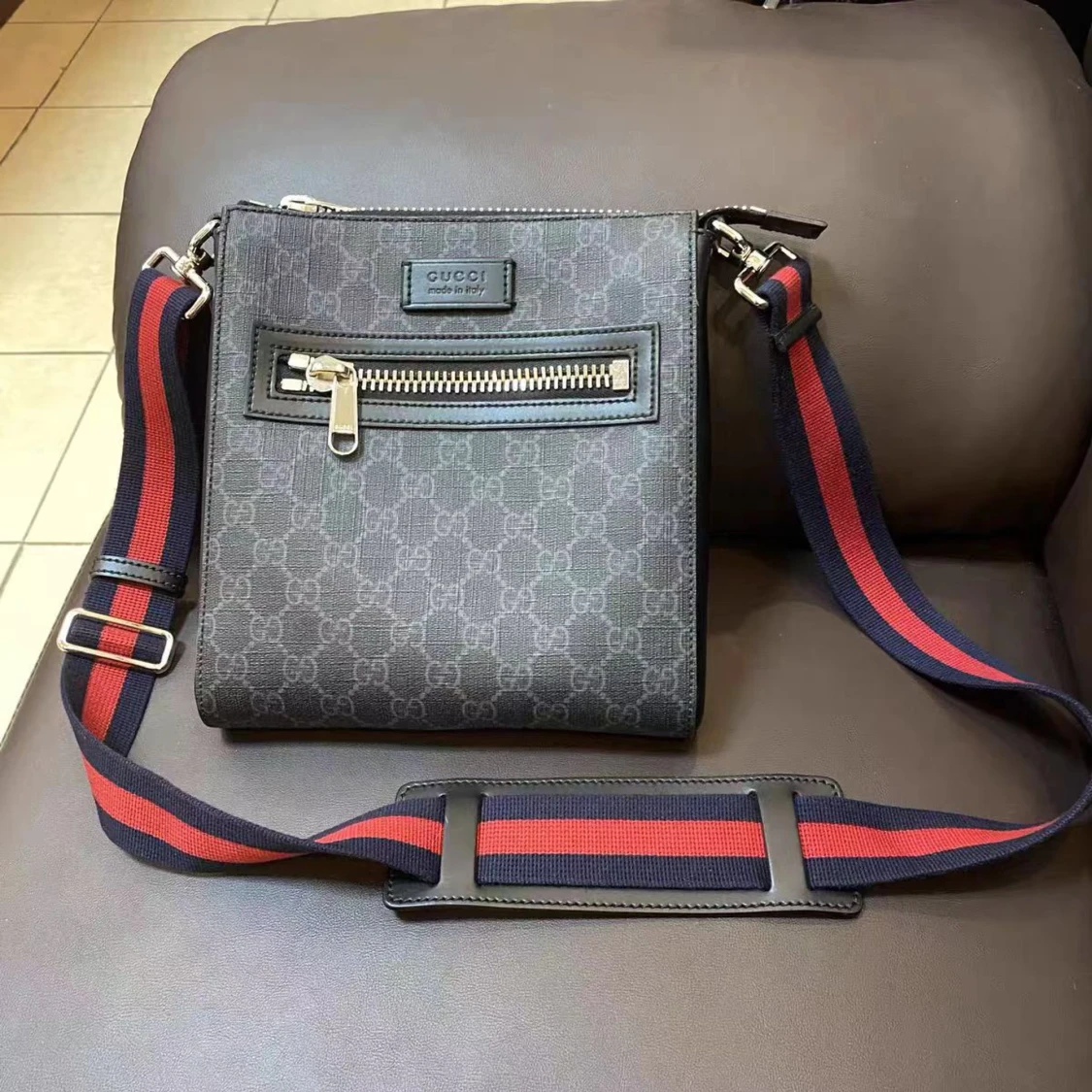 Gucci messsenger (äkta) - 90