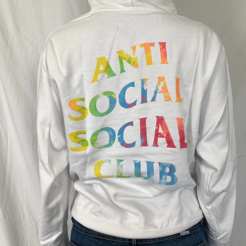 Anti social social club hoodie knappt använd . Hoodies.