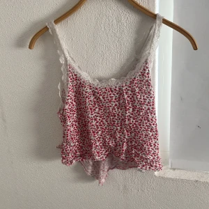 Linne  - Linne från Urban Outfitters vintage Collection. 