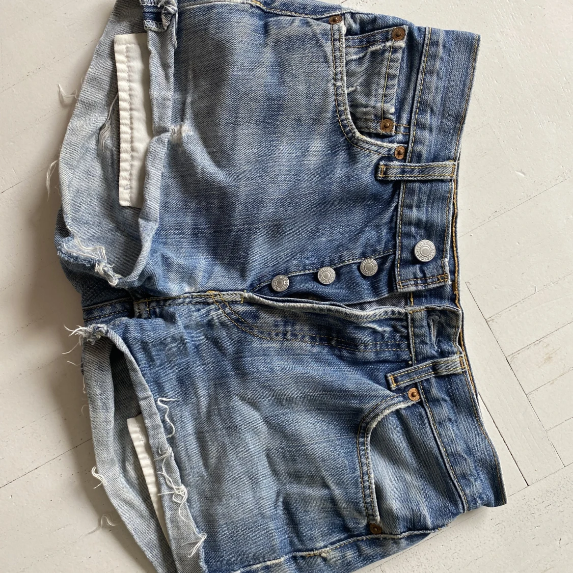 Levi’s 501 shorts  - 90