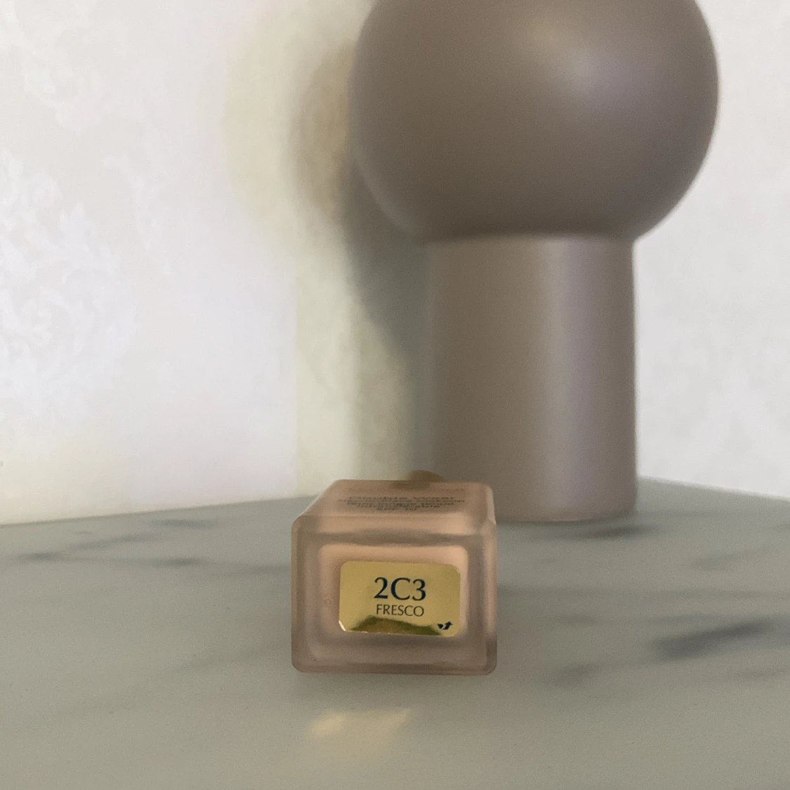 Estēe Lauder Foundation  - 90