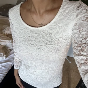 Tröja - Snygg tröja som inte kommer till användning❤️nyskick! Det går bra att trycka på köp nu knappen💓