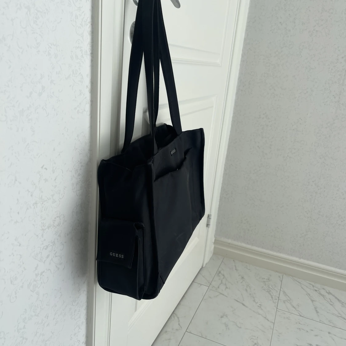 Vintage väska från Guess - 90