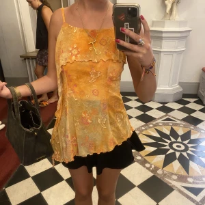 Orange topp - Topp xs-s köpt i Paris på chez Bunny 