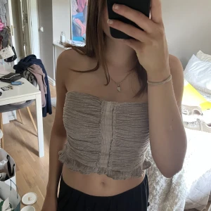 Bandeu Topp  - Helt ny bandeu topp från zara! Med lapp kvar 