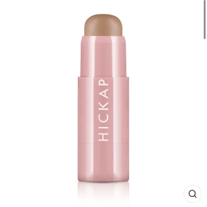 Hickap Bronzer and contour stick - Säljer detta helt nya bronze o contour sticket i färgen ”Golden truffle” som är slåtsålt!! Endast testad❣️