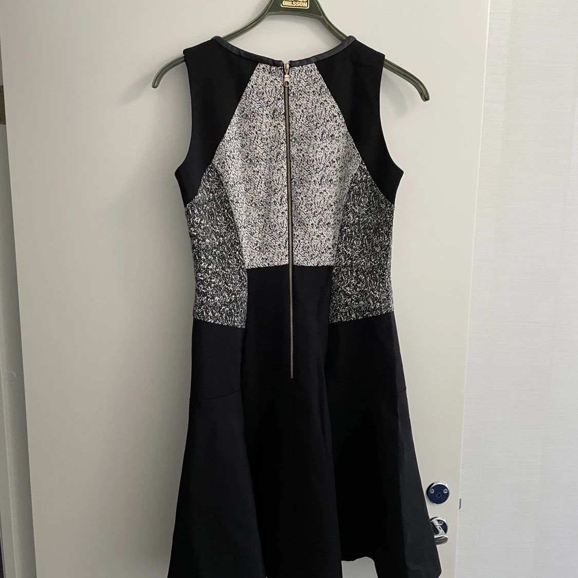 Klänning storlek 40 - 91