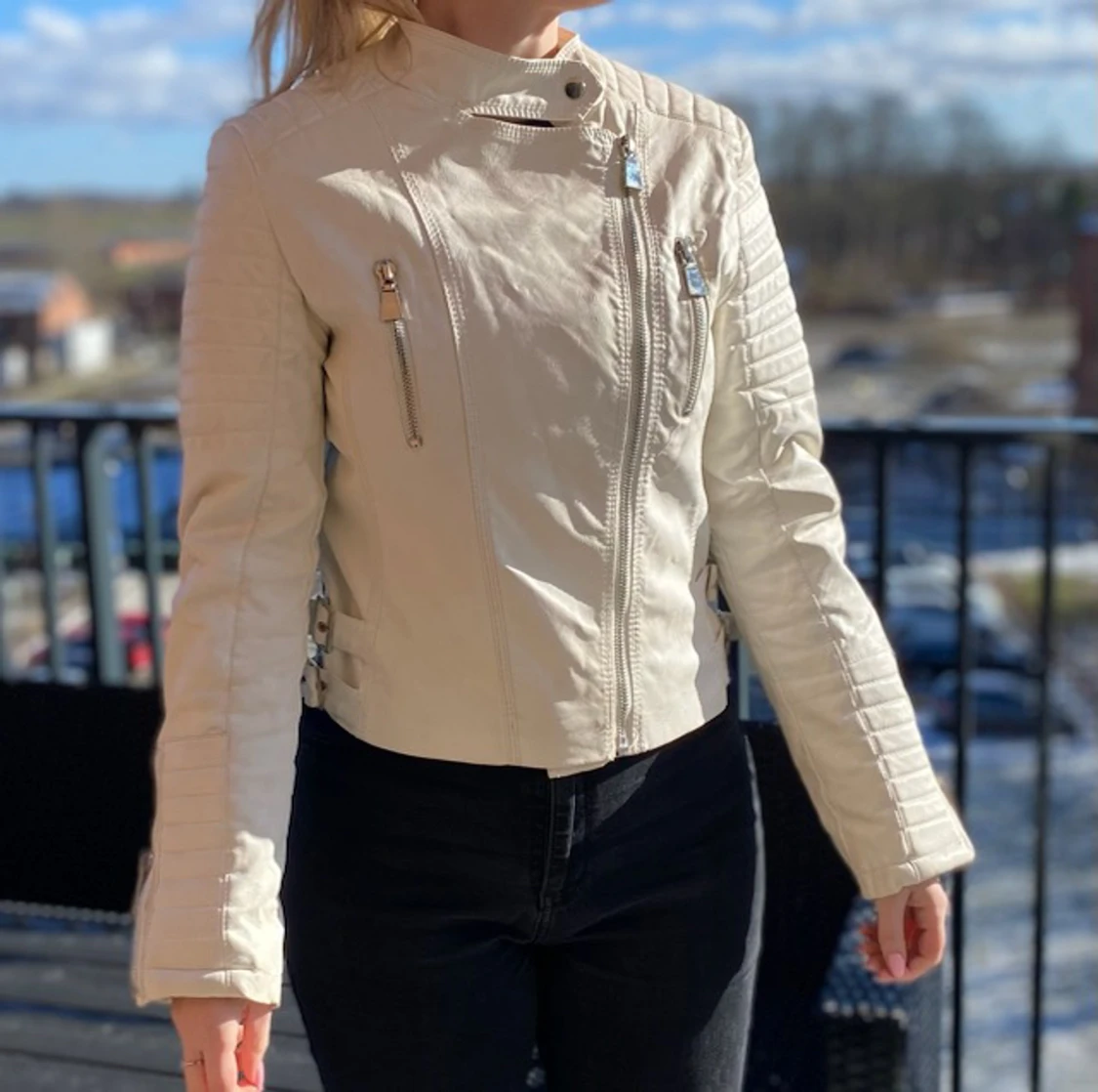 Vit skinnjacka - 90