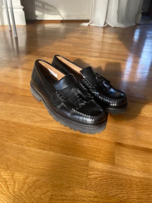 G.H Bass loafers - G.H. Bass loafers  Size: 44,5/11 Condition: 9/10 fint skicka har använt skorna några gånger under sommaren