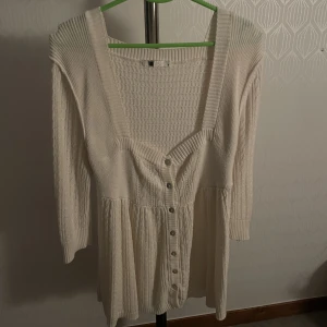 Flash tröja  - En flash tröja som är lite för stor på mig