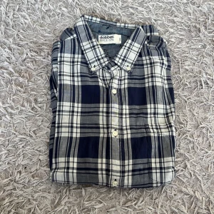 Tröja - En jättefin tröja från dobber i ett jättefint skick 