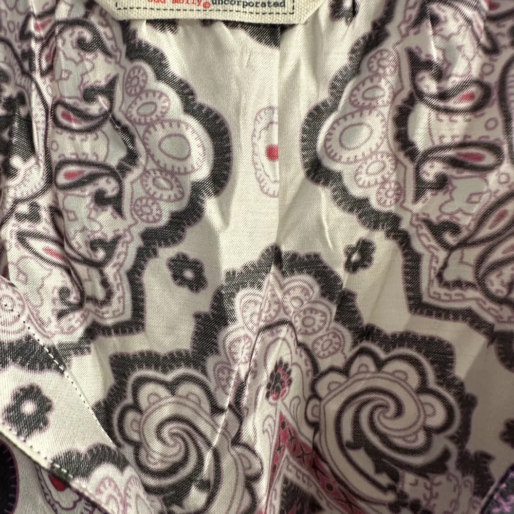 En mönstrad Odd Molly tröja i strl 1 vilket motsvarar S. . Blusar.