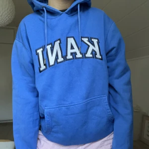 Hoodie - Storlek S 💙