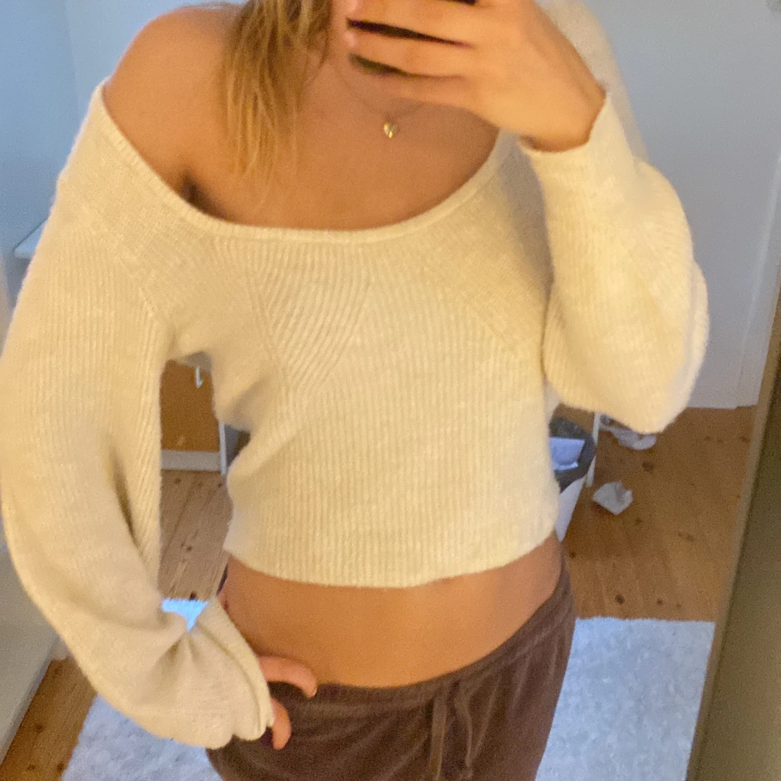 Skickad urringad tröja  - 91