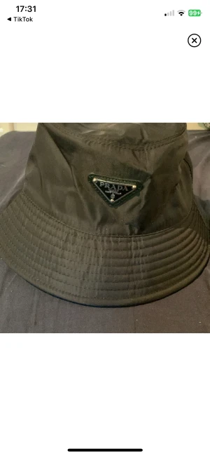 Prada hatt - Helt ny