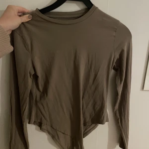 Brun body  - Bra skick men kommer tyvärr inte till användning 🤍⭐️🌟