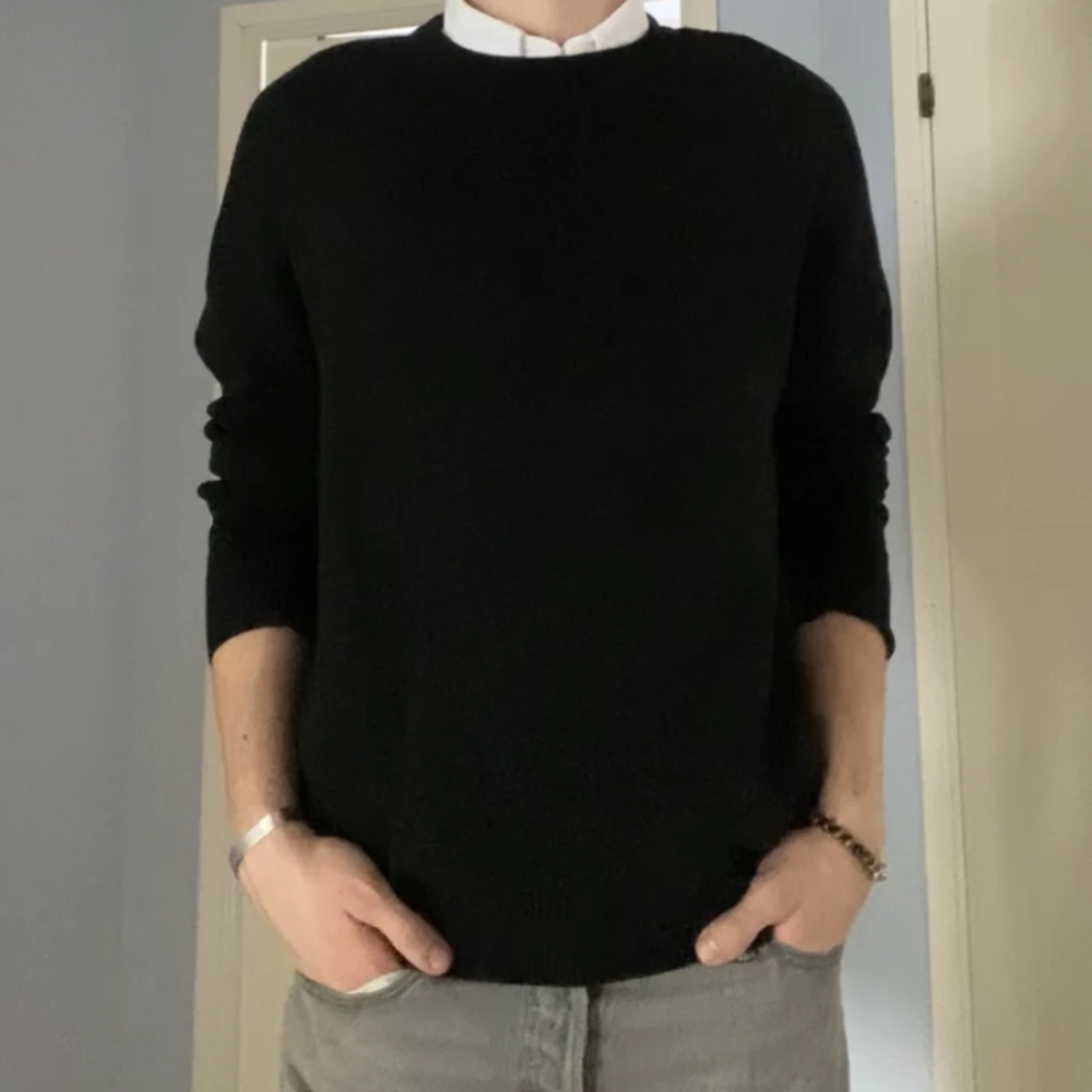 Stickad tröja svart