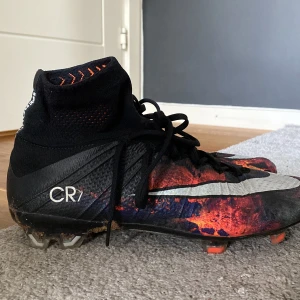 Nike mercurial superfly lava iv - Fortfarande väldigt bra skick bara smutsig sula kan tvätta vid köp