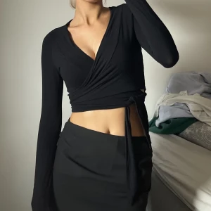 Topp från chiquelle - Söt topp man knyter runt från chiquelle, storlek S