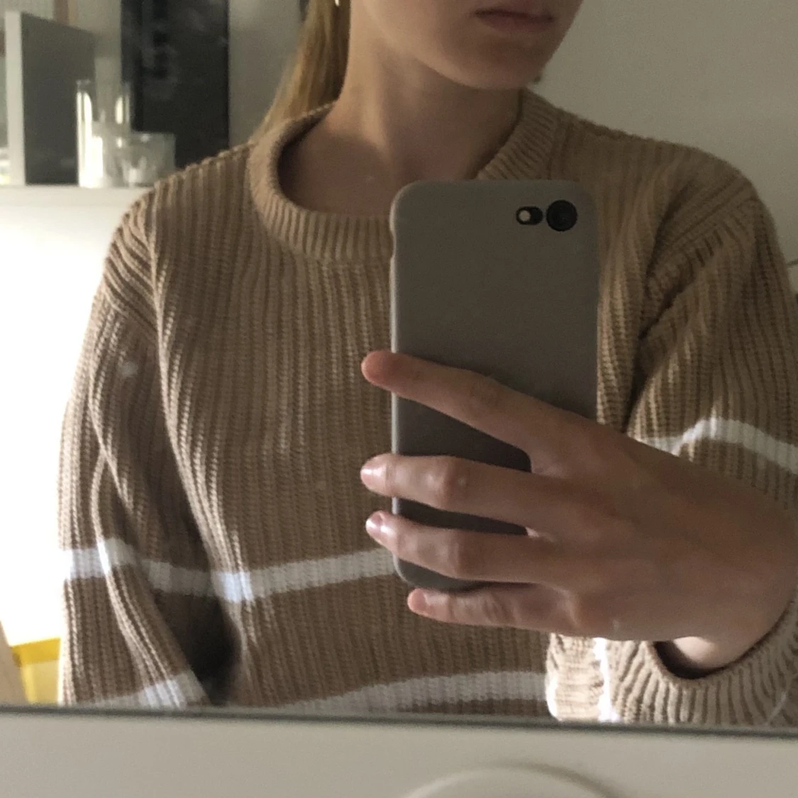 Randig stickad tröja 🩶 - 90