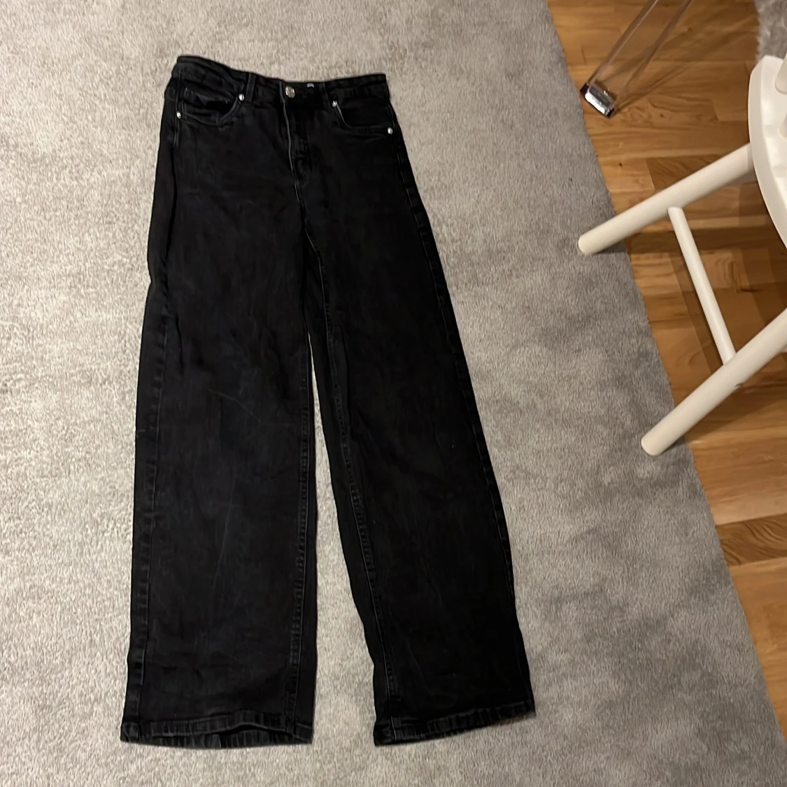 Svarta jeans 