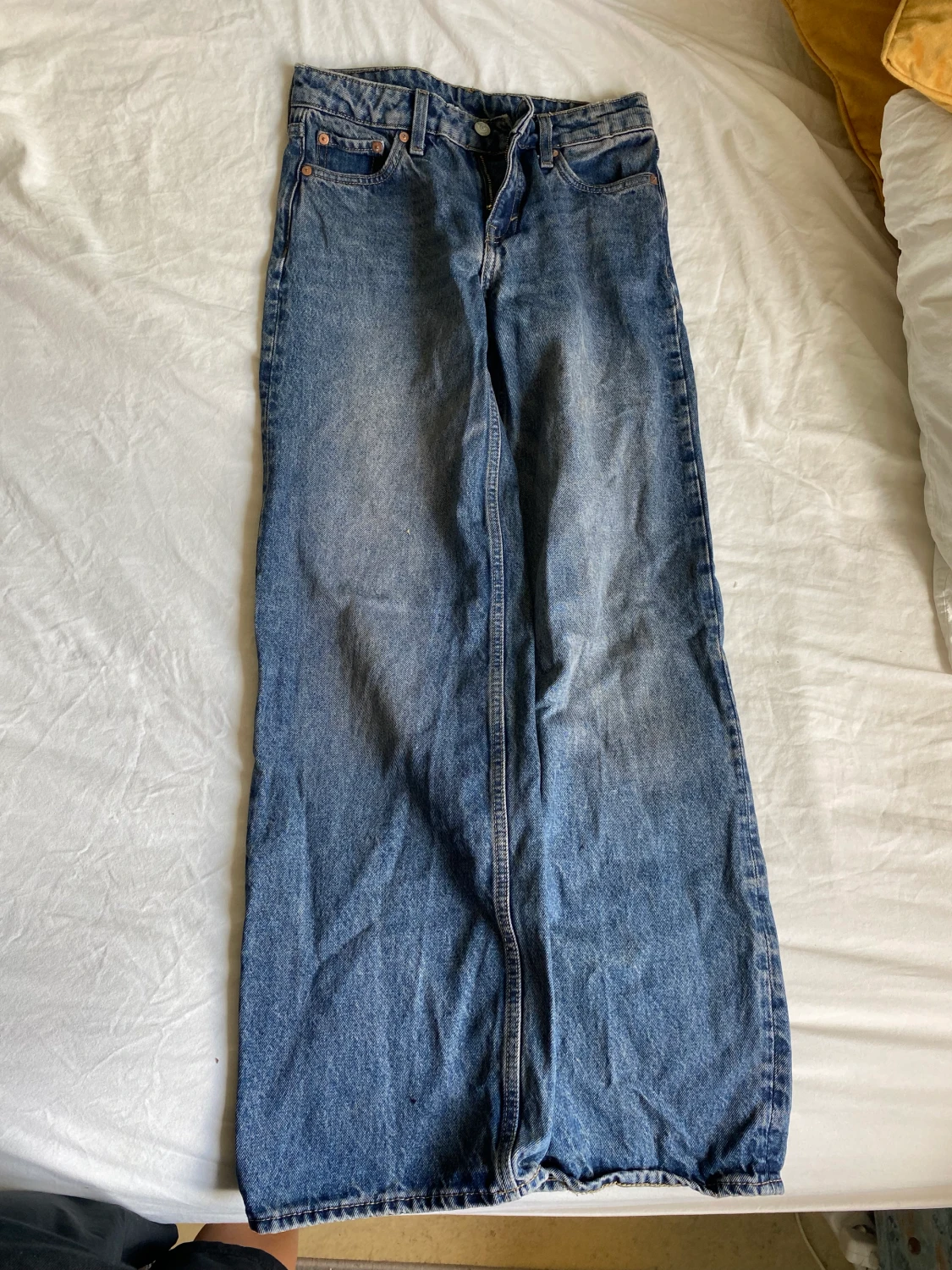 Ample weekday jeans - 90