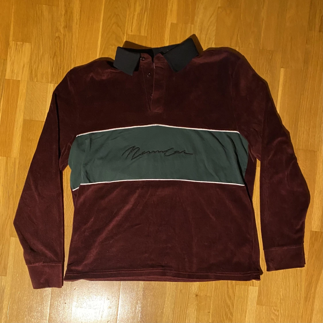 Vinröd Långärmad Piké