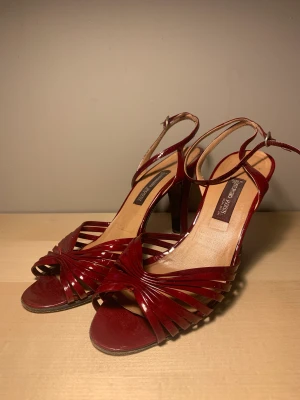 Klackar - Jätte fina klackar som inte kommer till användning längre