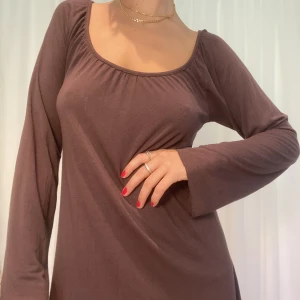 Brun klänning - Stretchig