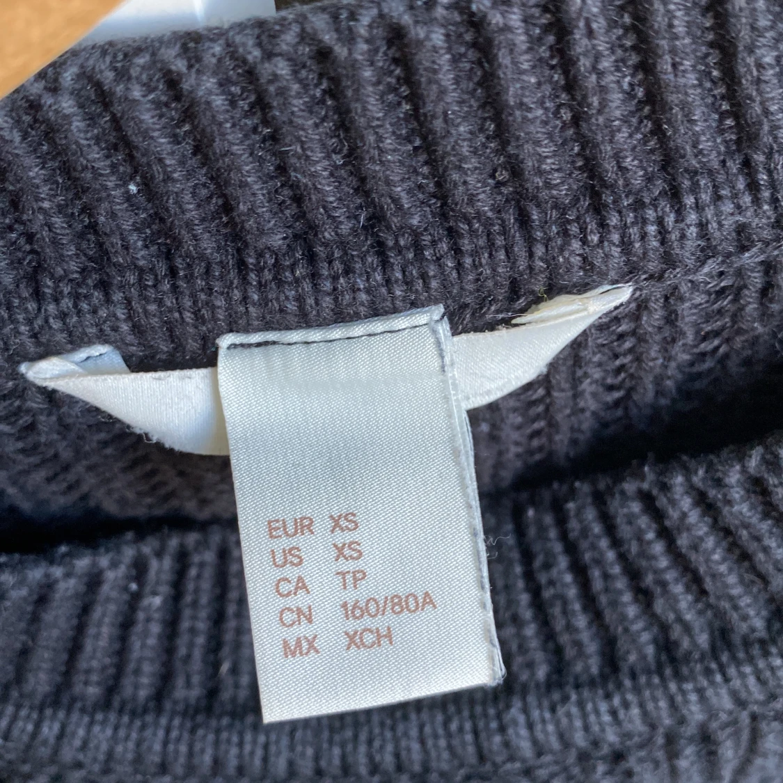 Stickad tröja från hm - 90