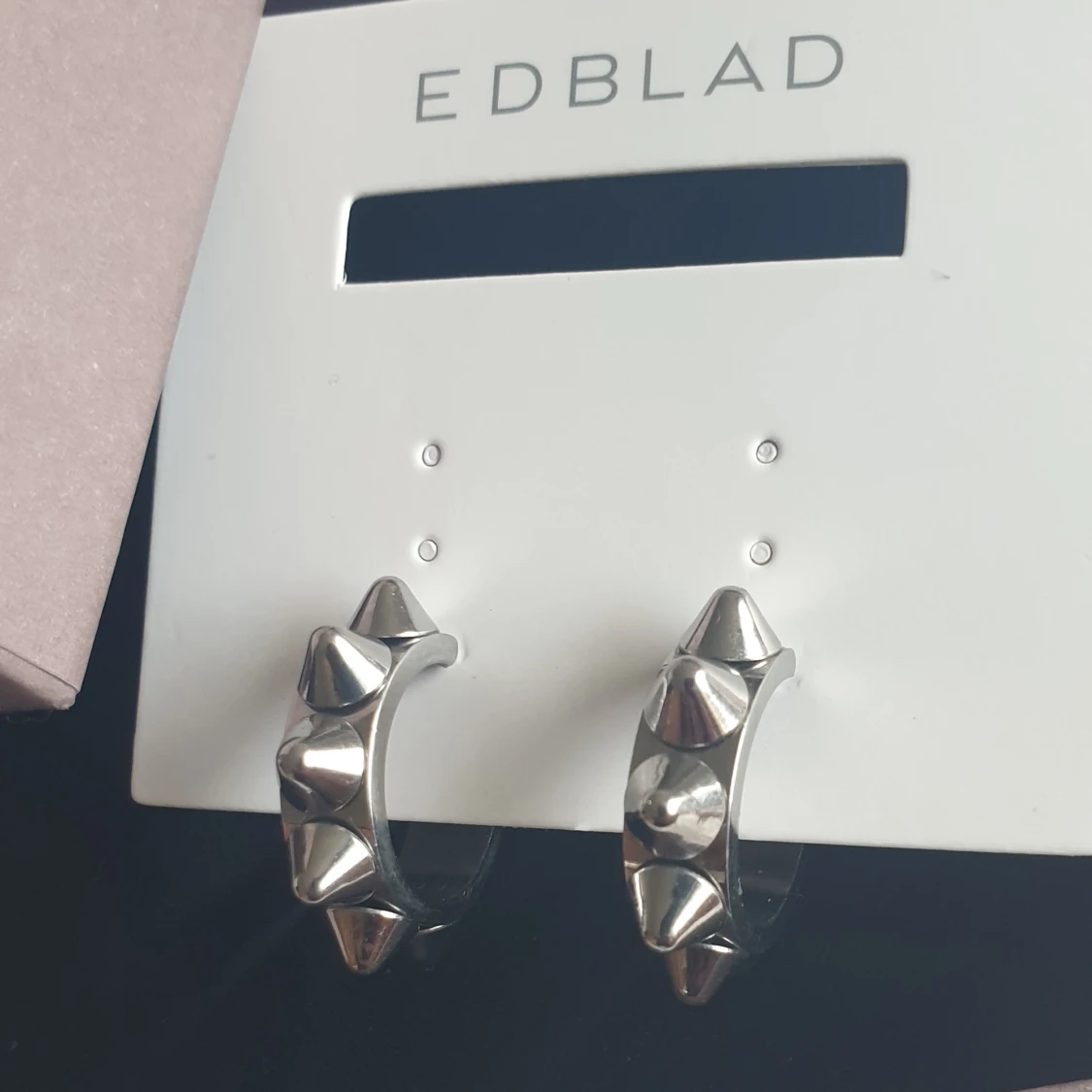 Edlad Peak Creoles S Steel öronhängen - 91