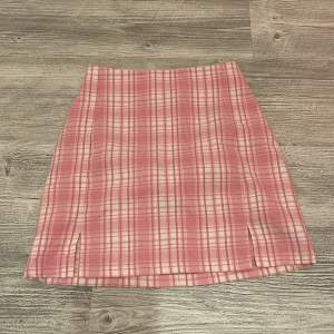 Supersöt kjol från Brandy Melville, använd 2-3 gånger 💕
