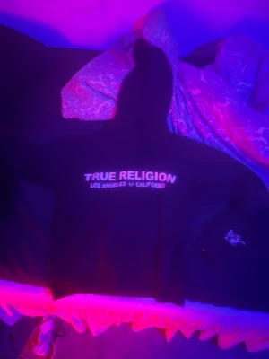 True religion - Ny pris 1900kr Köptes för under ett år sedan Pris går att diskutera 