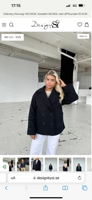 Design by si kappa - Jag säljer denna helt oanvända svarta design by si kappa. Säljer den då den är lite kort i ärmarna på mig men råka ta bort prislappen innan jag prova den. Säljer den lite billigare än originalet då den är helt oanvänd. Priset kan diskuteras.