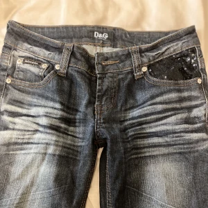 Jeans byxa  - Jeans byxa från D&G i storlek 26